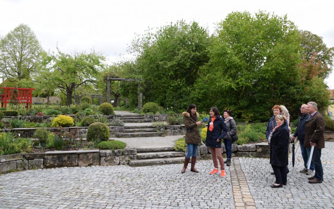 Bayerischer Rundfunk zu Gast bei Gartenerlebnisführerin Claudia Wäger in Dinkelsbühl